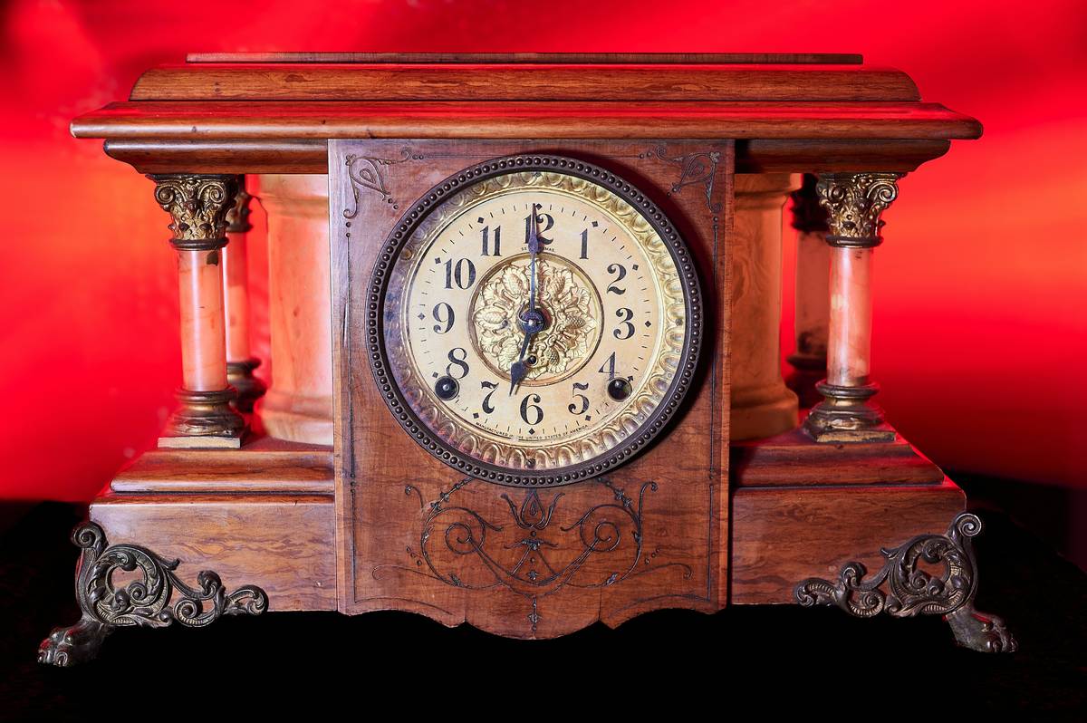 Mantel and Tabletop Clocks: 7 Proven Tips to Avoid Costly Mistakes